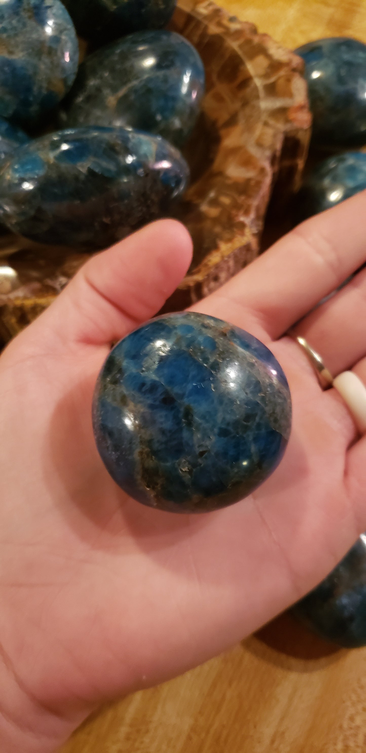 Apatite Palm Stones