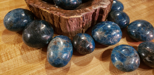 Apatite Palm Stones