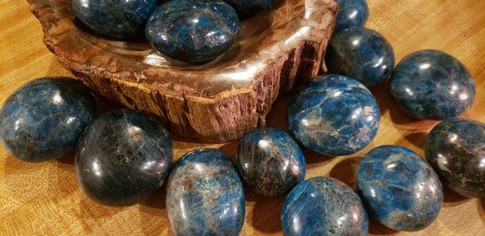 Apatite Palm Stones